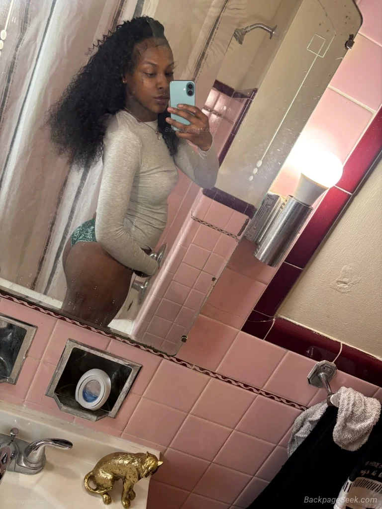 tight wet creamy ebony pussy in Milwaukee – Women Seeking Men photo 6