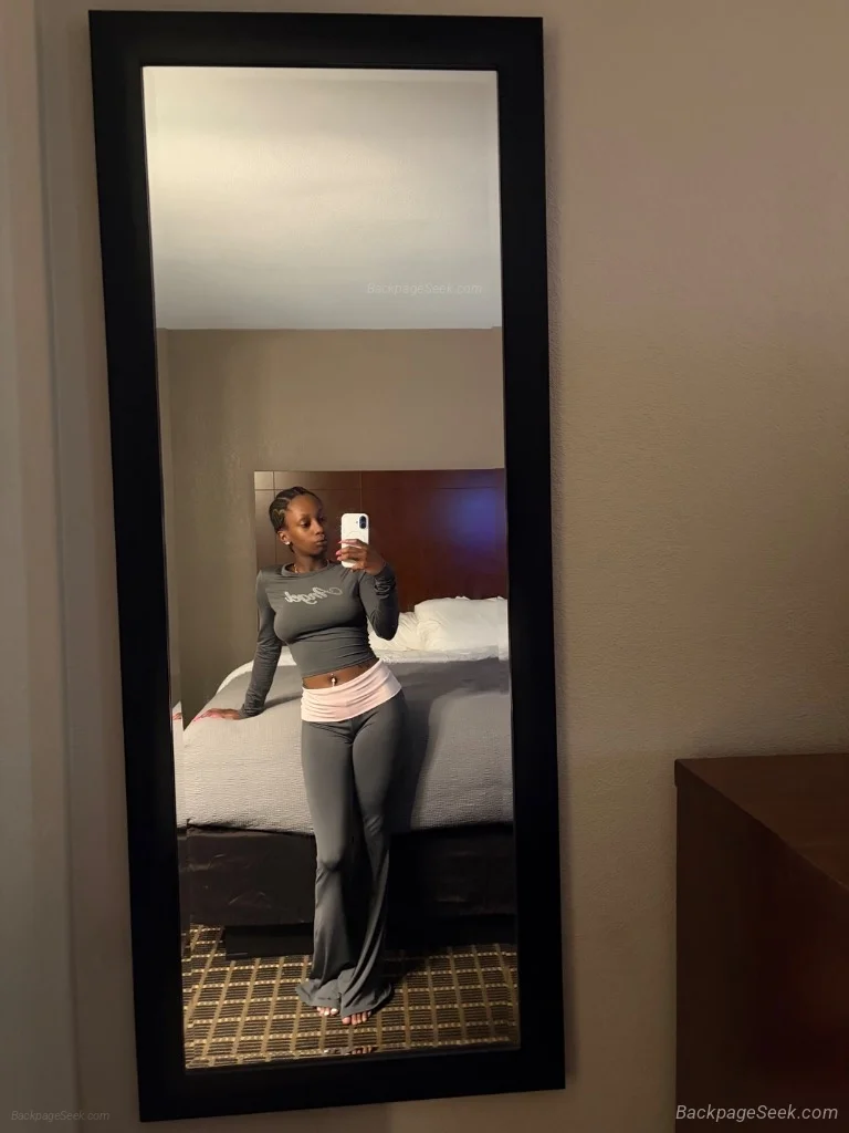 Petite Chocolate Treat in Milwaukee – Women Seeking Men photo 6
