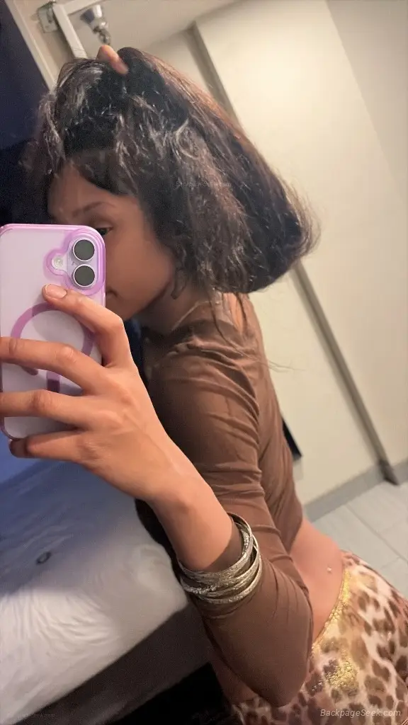petite mammi in Milwaukee – Women Seeking Men photo 4