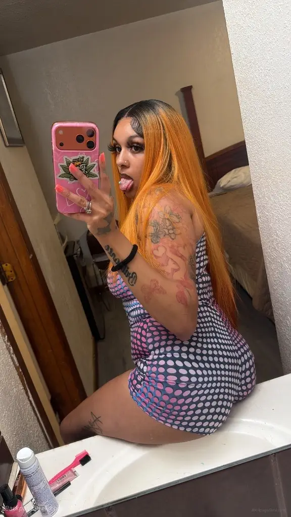 100 SPECIALS fun sized freak deep throating makes me squirt... in Milwaukee – Women Seeking Men photo 4