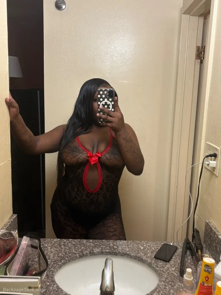 MOCHAXXX available 247 QV80 verification Also OUTCALLS cards... in Milwaukee – Women Seeking Men photo 5