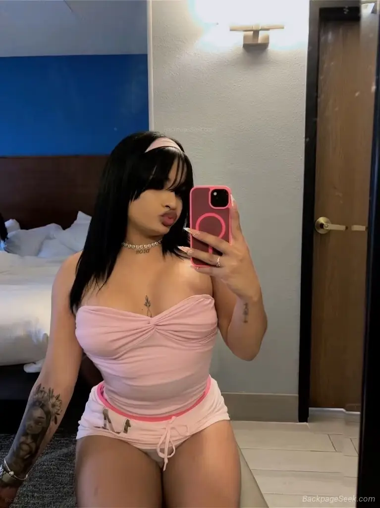 Your pretty girl five minutes from Milwaukee airport in Milwaukee – Women Seeking Men photo 2