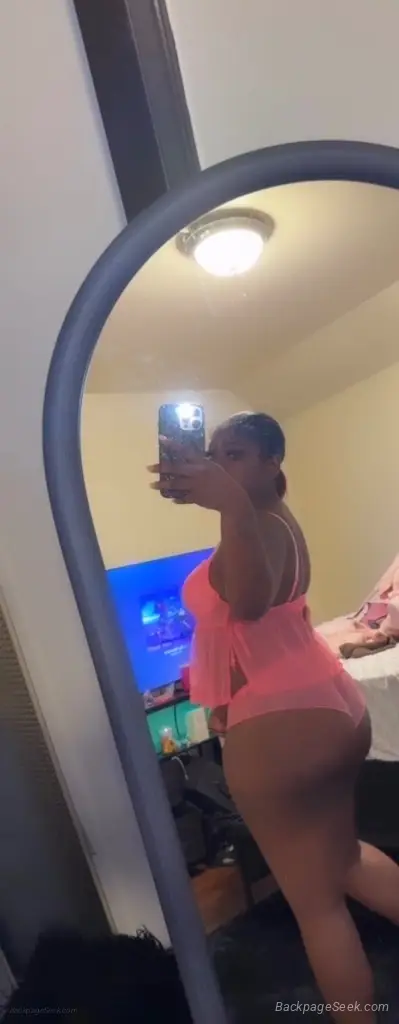 Chocolate Incall Outcall in Milwaukee – Women Seeking Men photo 5