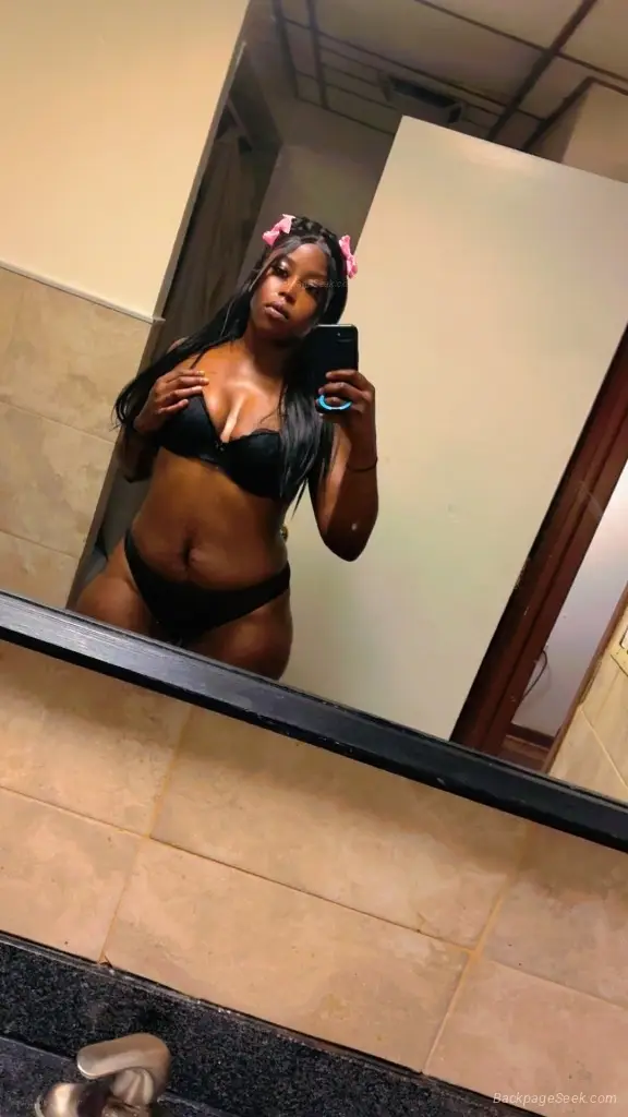 Available NOW Sexy Slim Thick Anal Freak Tght Wet Pussy Cum... in Milwaukee – Women Seeking Men photo 3