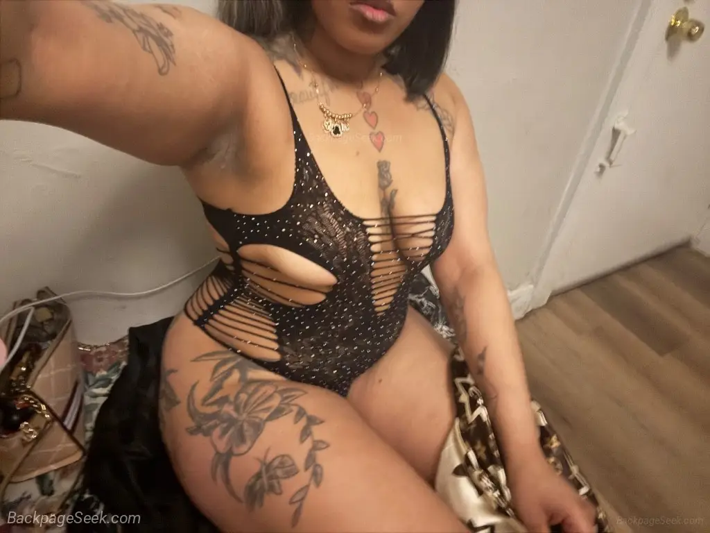 Very attractive and ima always looking for fun time in Milwaukee – Women Seeking Men photo 5