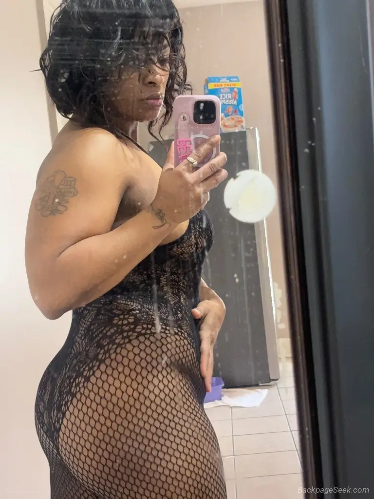 freaky friday specials til 5pm in Minneapolis – Women Seeking Men photo 6