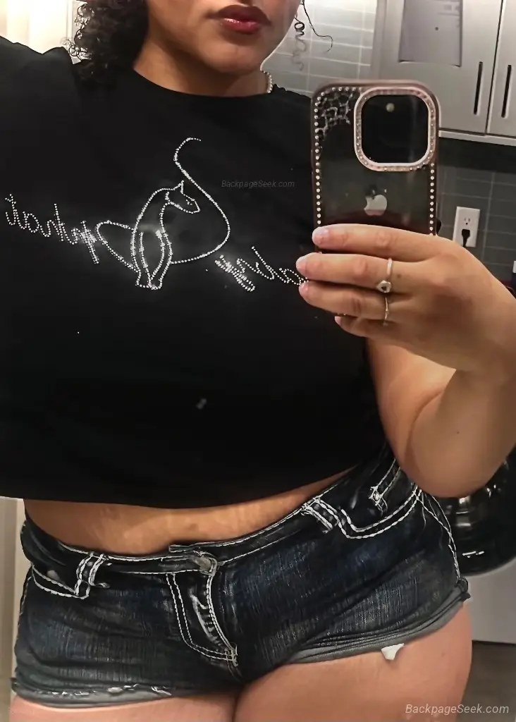 COME GET THIS PRISTINE TIGHT YOUNG WET PUZZY DEEP THROAT YOU... in Minneapolis – Women Seeking Men photo 3
