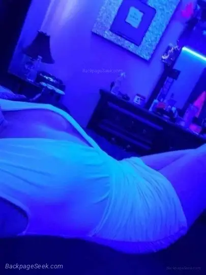 Hot Blonde No Deposit Pay in Person in Minneapolis – Women Seeking Men photo 3
