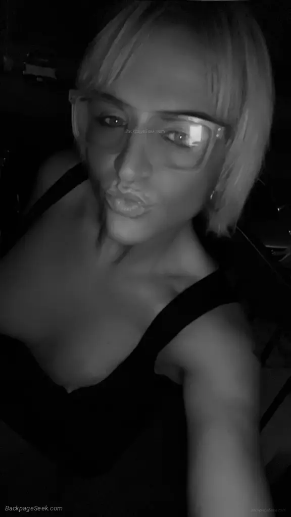 Your Favorite Trans Fantasy Looking for Daddy in Minneapolis – Women Seeking Men photo 4