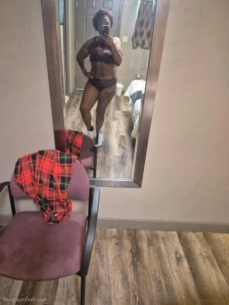 AVAILABLE AVAILABLE in Minneapolis – Women Seeking Men photo 4