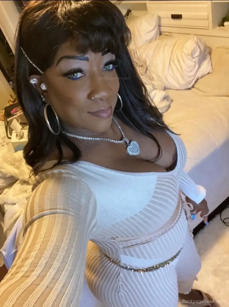 tasty Blair in Minneapolis – Women Seeking Men photo 4