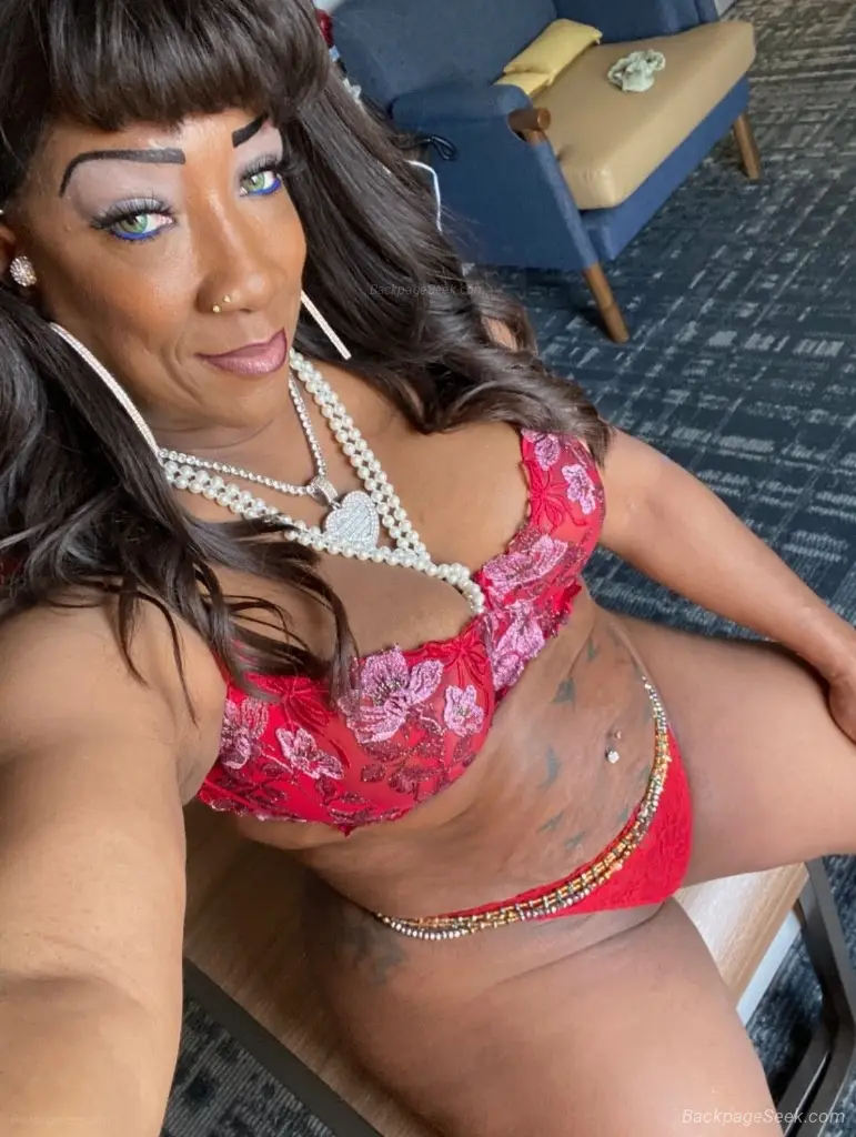 tasty Blair in Minneapolis – Women Seeking Men photo 6
