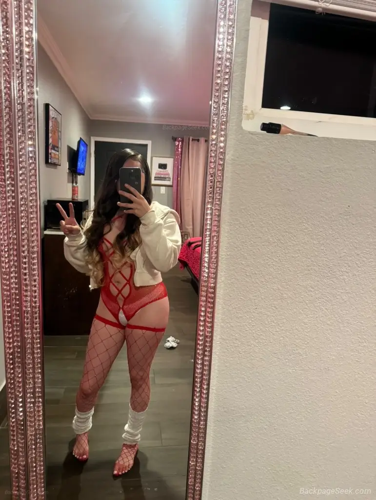 PETITE SPICY LATINA OUTCALLS ONLY in Minneapolis – Women Seeking Men photo 2
