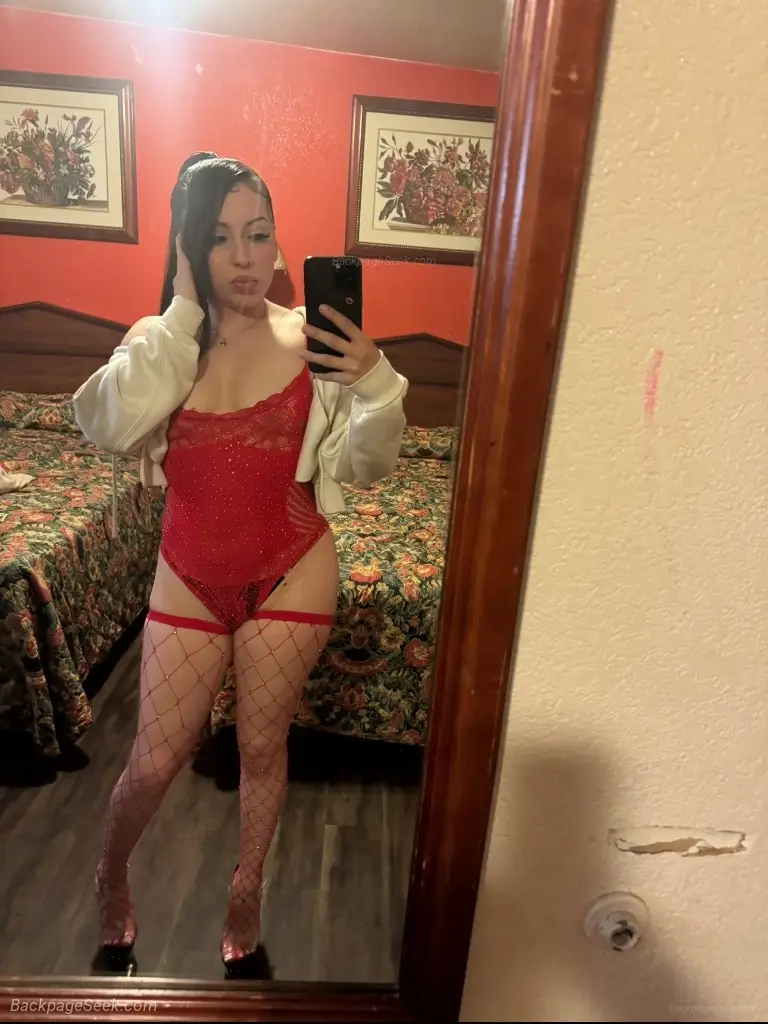 PETITE SPICY LATINA OUTCALLS ONLY in Minneapolis – Women Seeking Men photo 4