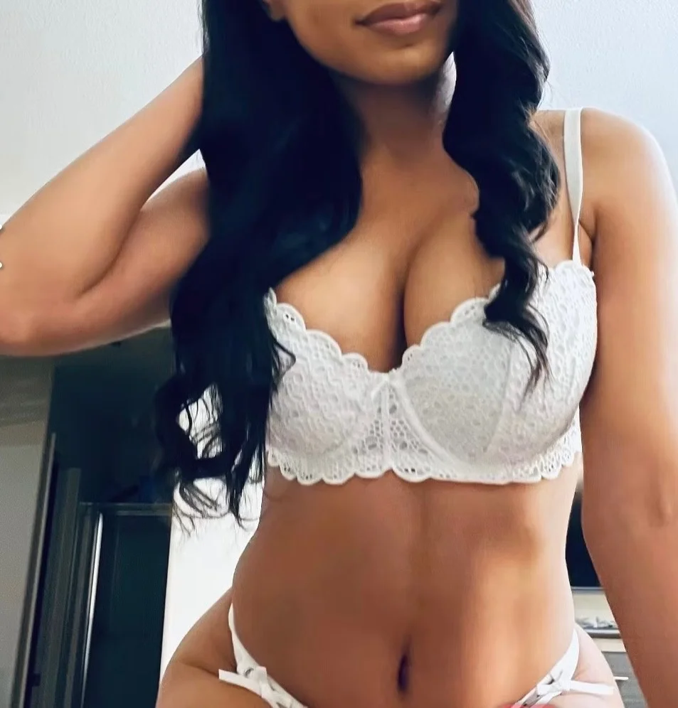 5ft busty princess