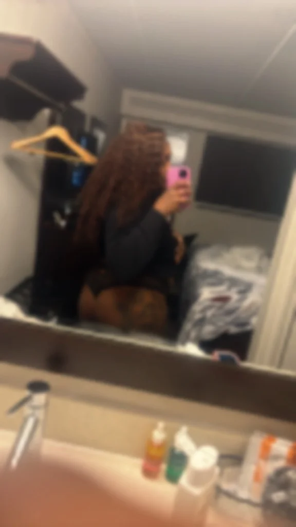 Baeeee in Mobile - Women Seeking Men photo 6