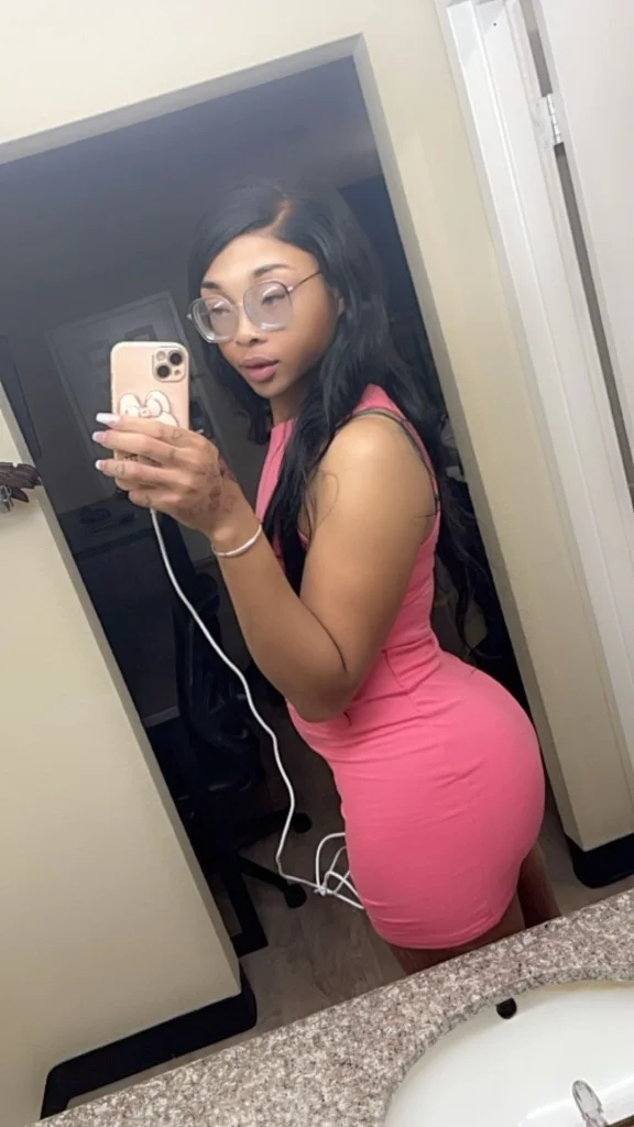 Ts Arianna Top in Mobile - Women Seeking Men photo 3