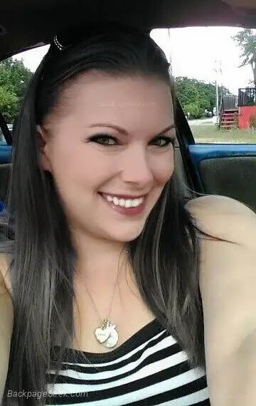 Looking for my partner in crime 30 sarcasm 70 spontaneous ro... in Mobile – Women Seeking Men photo 5