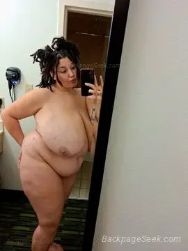 WHERE IS MY BIG BOOBS LOVERS I M READY TO MAKE YOU HAPPY I D... in Mobile – Women Seeking Men photo 5