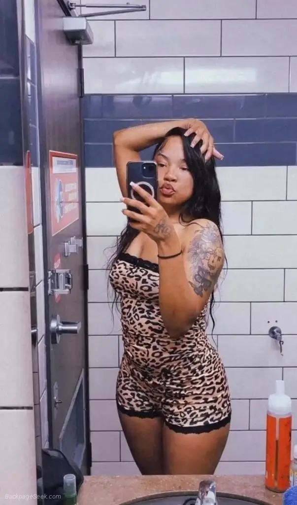 CUM SEE ME BEFORE I LEAVE SEXY FUN EXPERIENCE CREAMY AND WET