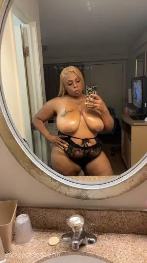 BEST HEAD IN THE CiTY JUICY & TiGHT