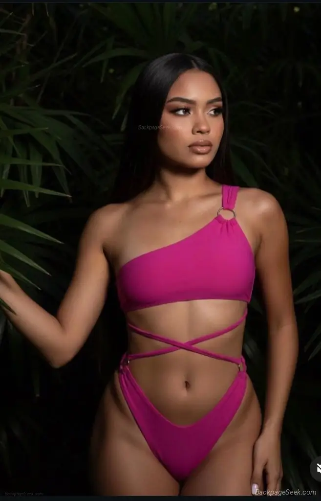Luxurious Latina looking to please all your needs