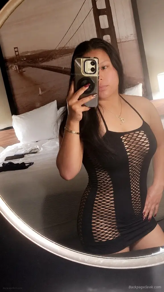 petite mexicana encantadora y cachonda in Monterey – Women Seeking Men photo 2