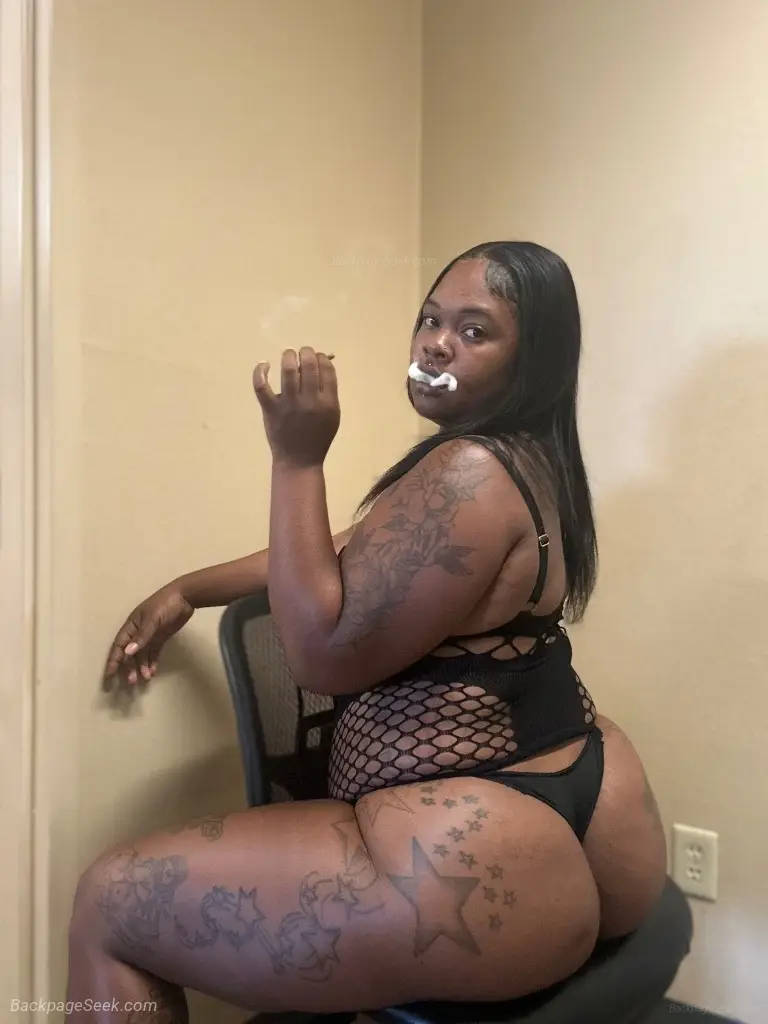 BIG MAMA OVER HERE 2 HANDLE 100 Qv 120 Covered PULL UP ON ME in Montgomery – Women Seeking Men photo 3