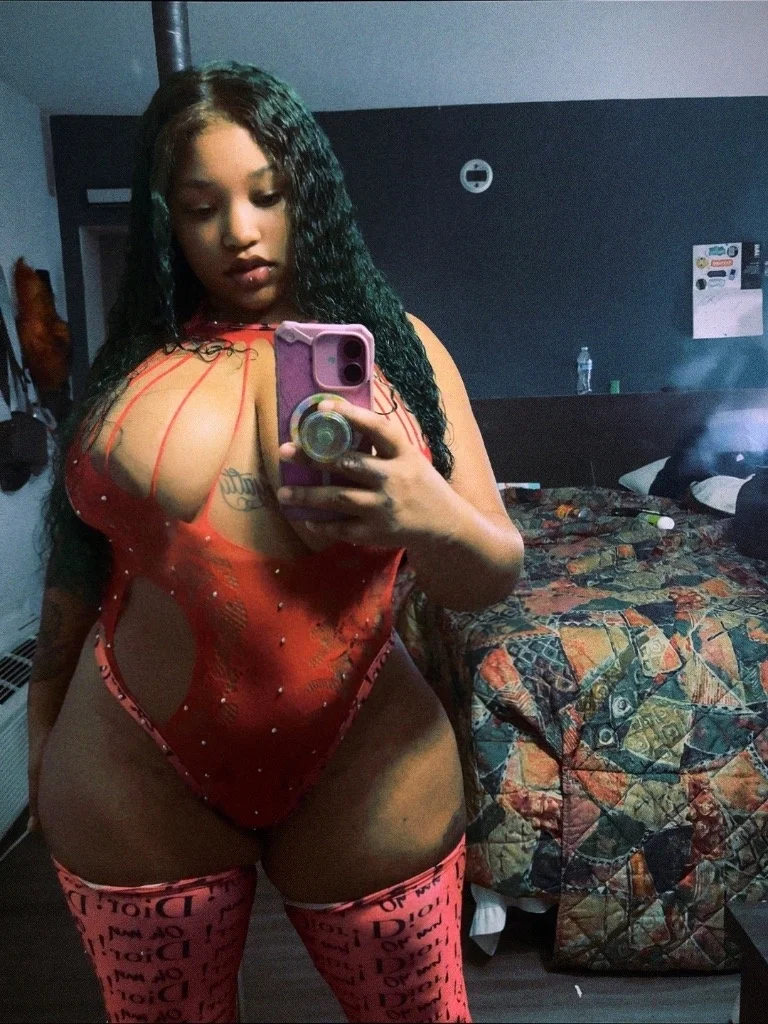 NEW IN TOWN HOT AND HORNY