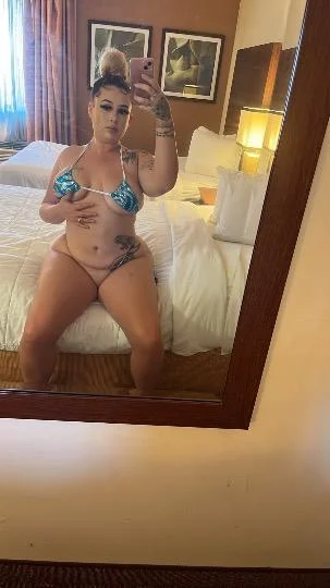 OMG WHO IS SHE SEXY SLIM THICK TREAT in Nashville – Women Seeking Men photo 2