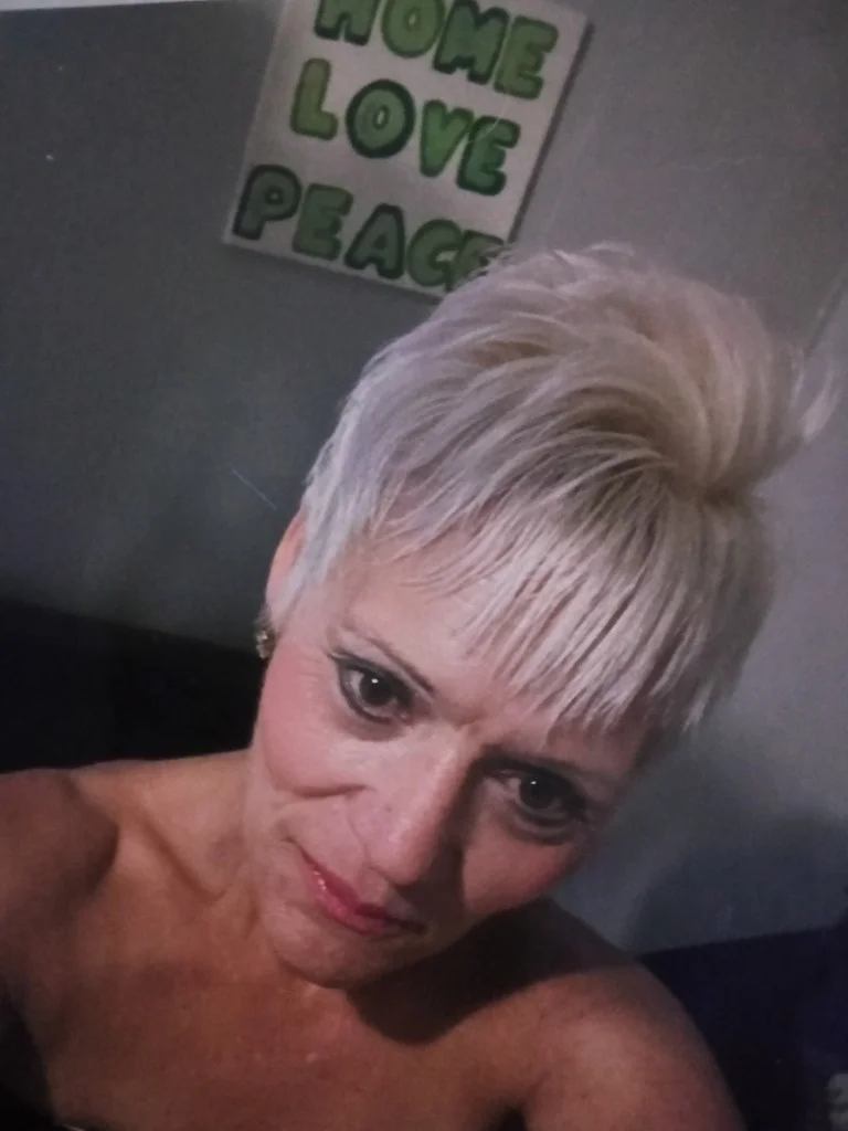 Sexiest MILF in town in Nashville – Women Seeking Men photo 3