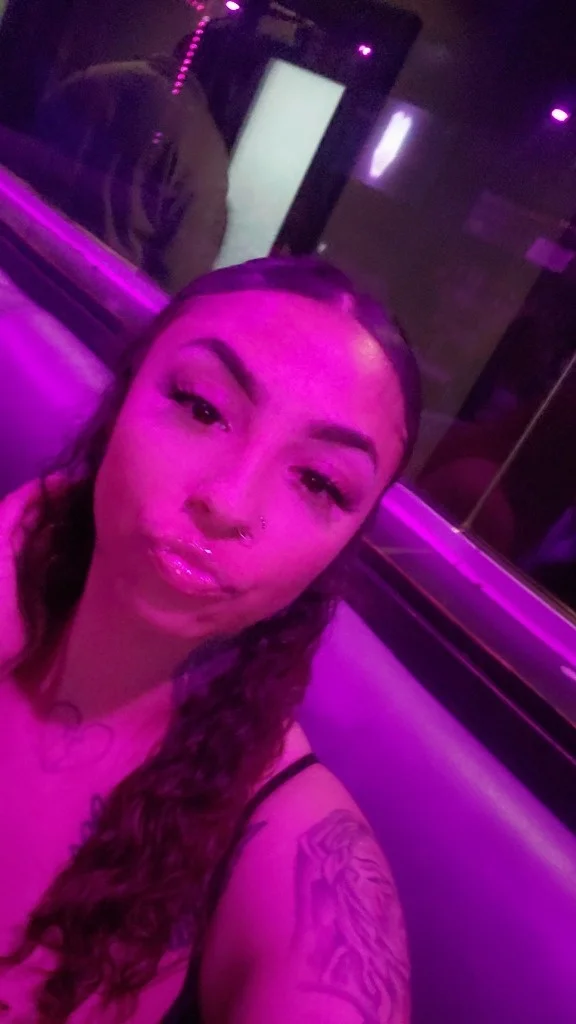 cum and let me make it rain down on you daddy in Nashville – Women Seeking Men photo 6