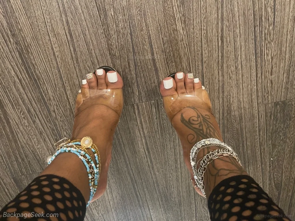 Spend time with the Goddess in Nashville – Women Seeking Men photo 5