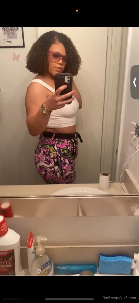 PRETTY CLASSY MASSAGE THERAPIST in Nashville – Women Seeking Men photo 3