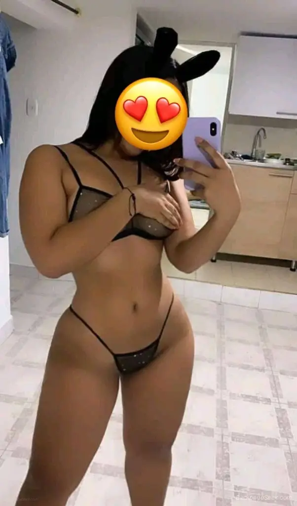 AVAILABLE ONLY INCALL QV 100 real girl in the pictures