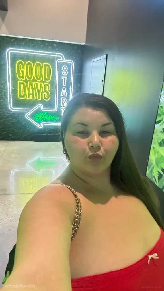 BOOK ME while you can in Nashville – Women Seeking Men photo 6