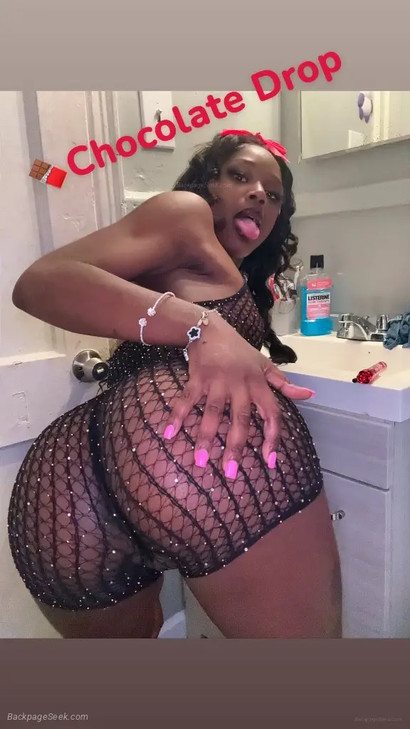 Who's Sweeter than CANDY Ask About 2 Girls ( FACETIME