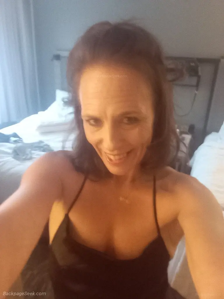 Tempting Tiffany in Nashville – Women Seeking Men photo 4