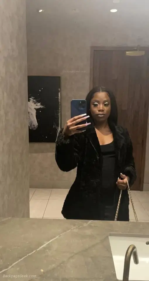 sexy chocolate petite in your city