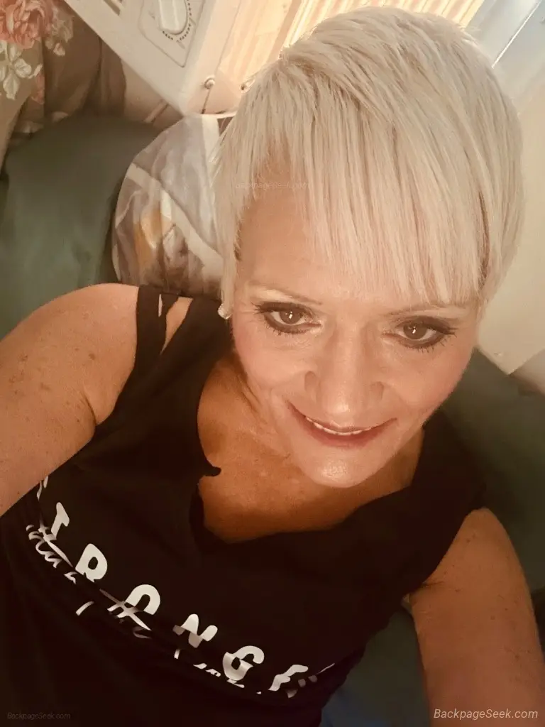 Sexiest M I L F in town in Nashville – Women Seeking Men photo 3