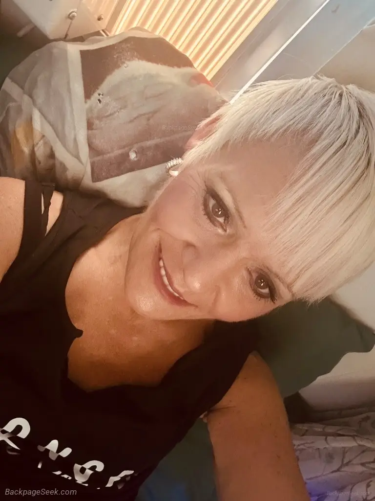 Sexiest M I L F in town in Nashville – Women Seeking Men photo 5