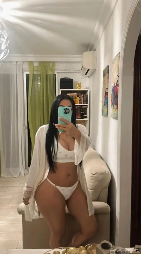 Hello Im looking for a man in New Haven – Women Seeking Men photo 4