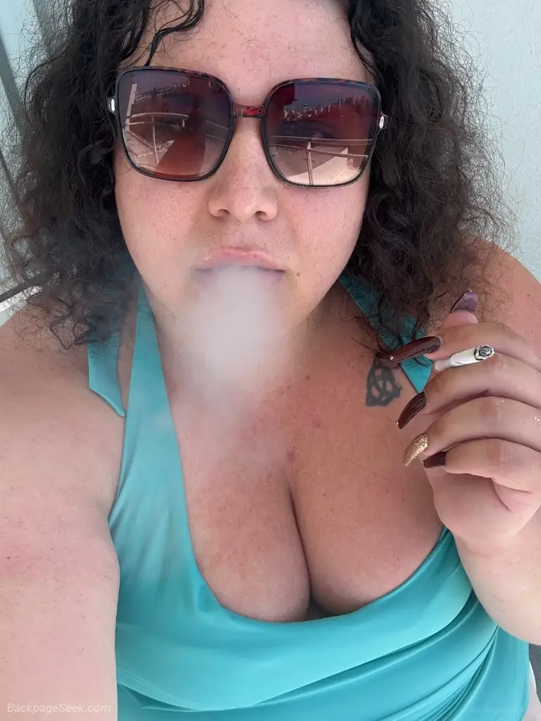 looking for dick pillow lips Maybe a cute pink she cock to s... in New Haven – Women Seeking Men photo 6