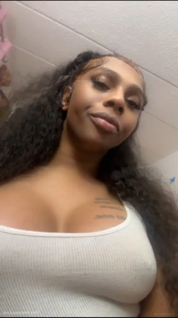 The Right Imani TsCaramel cream Milford in New Haven – Women Seeking Men photo 5