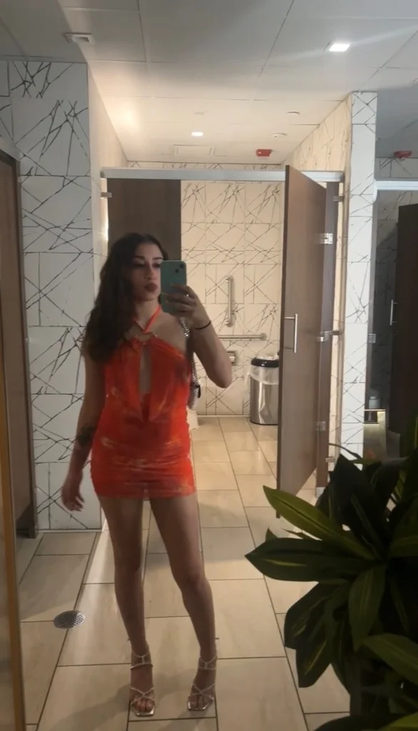 here for a good time in New Orleans - Women Seeking Men photo 2