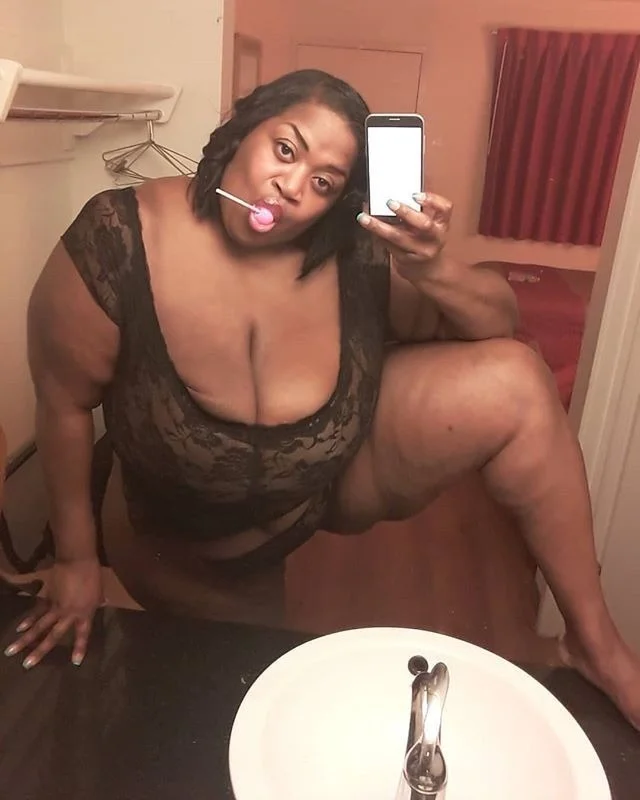 YOUR FAVORITE BBW KERRY BACJ IN TOWN Big Booty Bombshell BBW... in New Orleans – Women Seeking Men photo 4