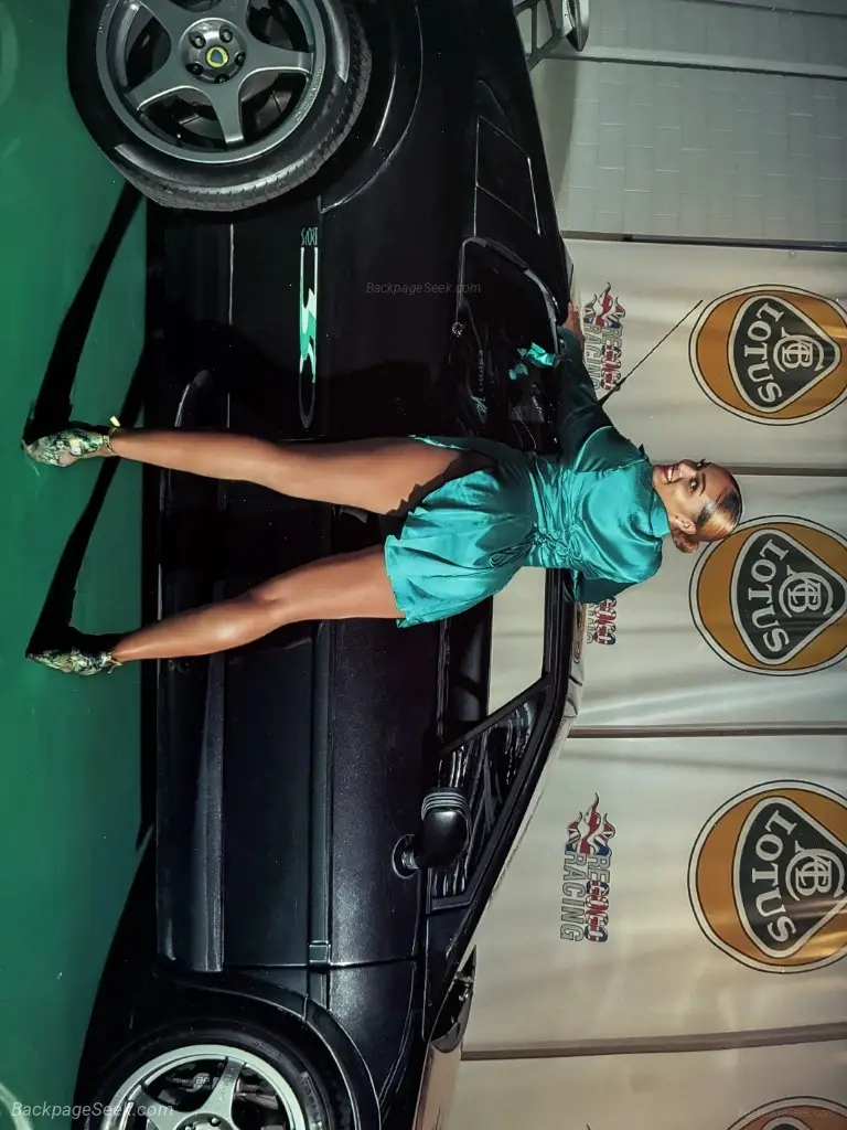 Exotic Latina Babe w bedroom eyes in New Orleans – Women Seeking Men photo 4