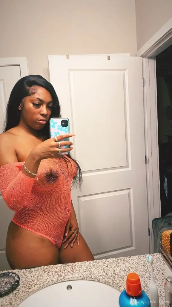 Sexy Brown Stallion Wet Tight Pussy Cum See About Me Babes in New Orleans – Women Seeking Men photo 3