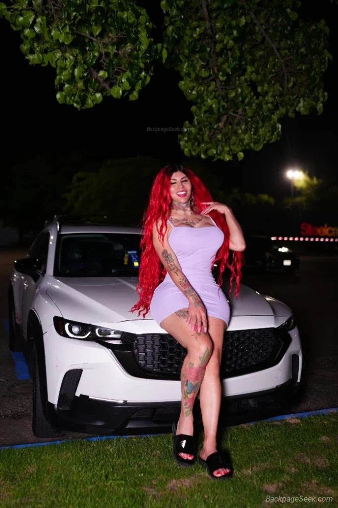 soy katalina lhera kaera fiesta blanca dorada y todas las fi... in New York – Women Seeking Men photo 5