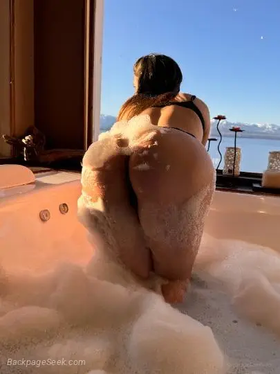 Wet Latina looking for a fuck buddy in New York – Women Seeking Men photo 4
